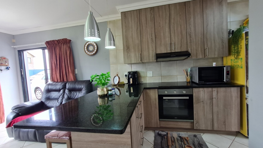 6 Bedroom Property for Sale in Dana Bay Western Cape